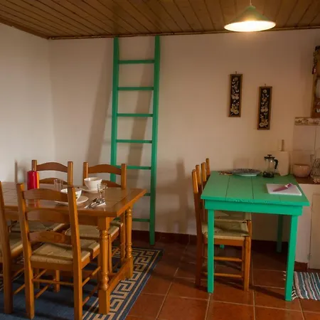 Lodge Quiet On The Mountain