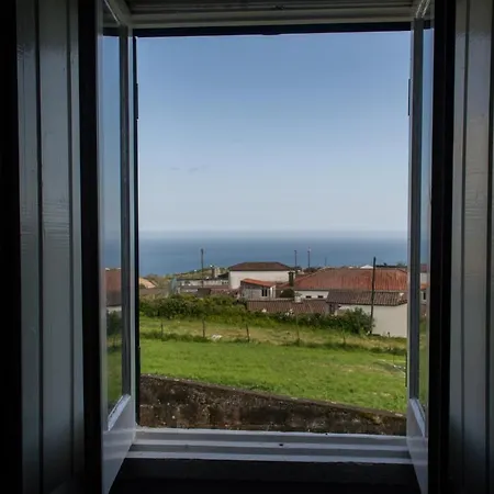 Quiet On The Mountain Povoacao (Sao Miguel)